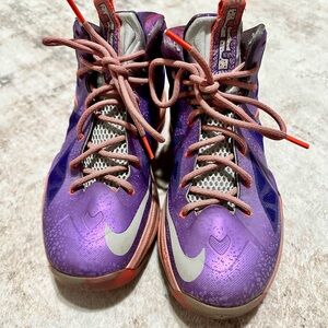 Boys Nike LeBron 10GS